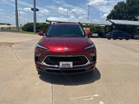 Used 2025 Buick Encore GX Sport Touring w/ Advanced Technology Package FWD image 2