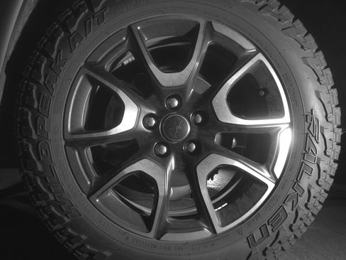 Used 2025 Jeep Compass Trailhawk AWD/4WD image 14