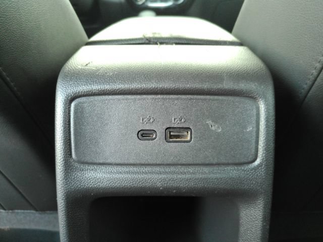Used 2026 Chevrolet Trax LT w/ Sunroof Package FWD image 24