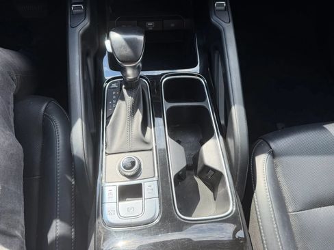 Used 2020 Kia Telluride S w/ S 8 Passenger Seating Package AWD/4WD image 23