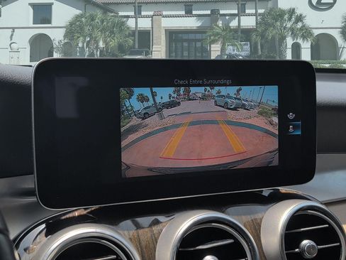 Used 2020 Mercedes-Benz GLC 300 image 18