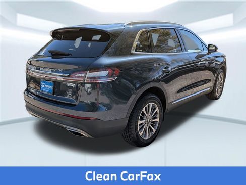 Used 2022 Lincoln Nautilus Standard w/ Premium Package image 5