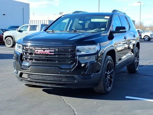 Used 2023 GMC Acadia SLE w/ Driver Convenience Package image 2