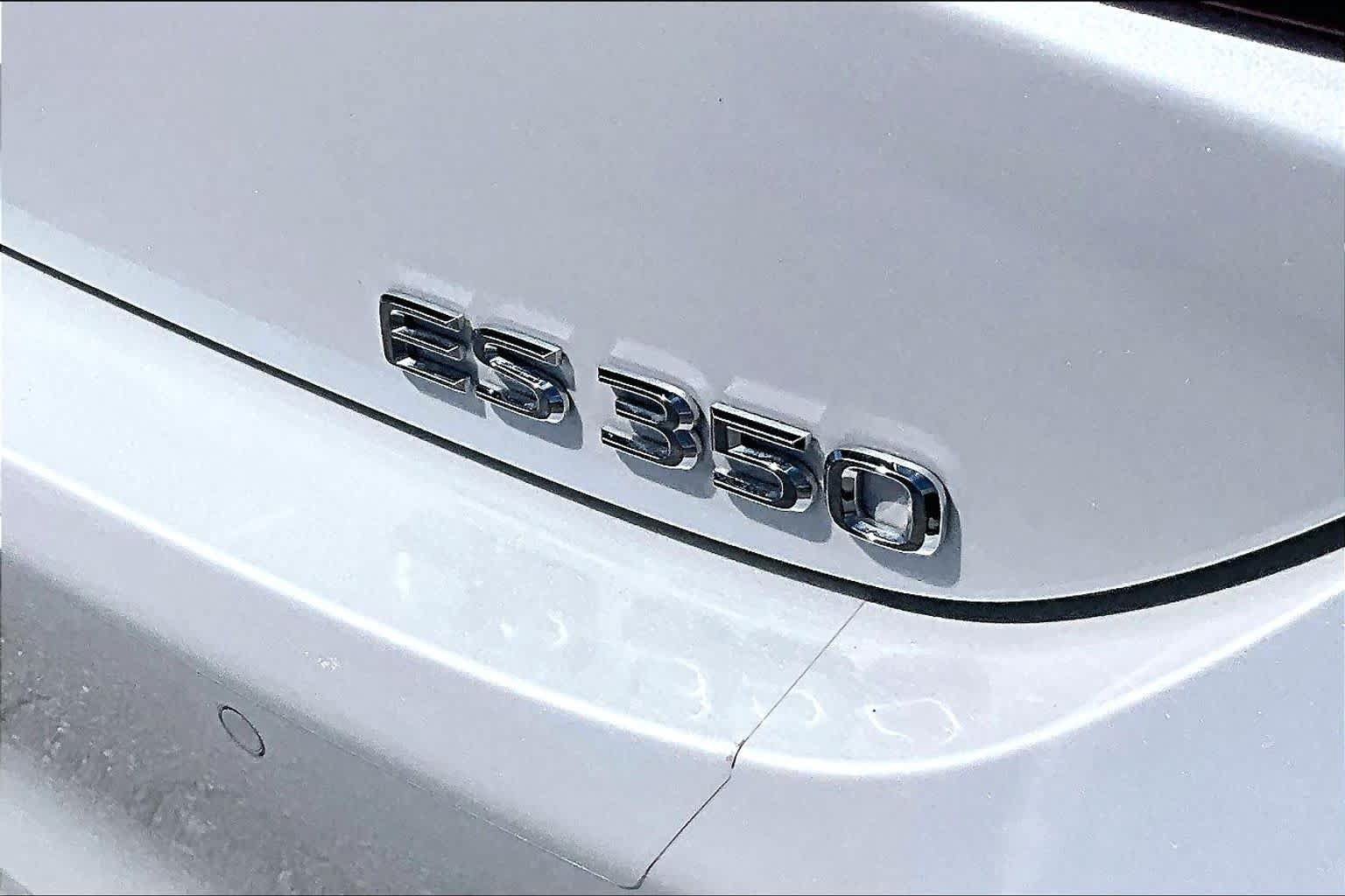 Used 2025 Lexus ES 350 w/ Premium Package FWD image 10