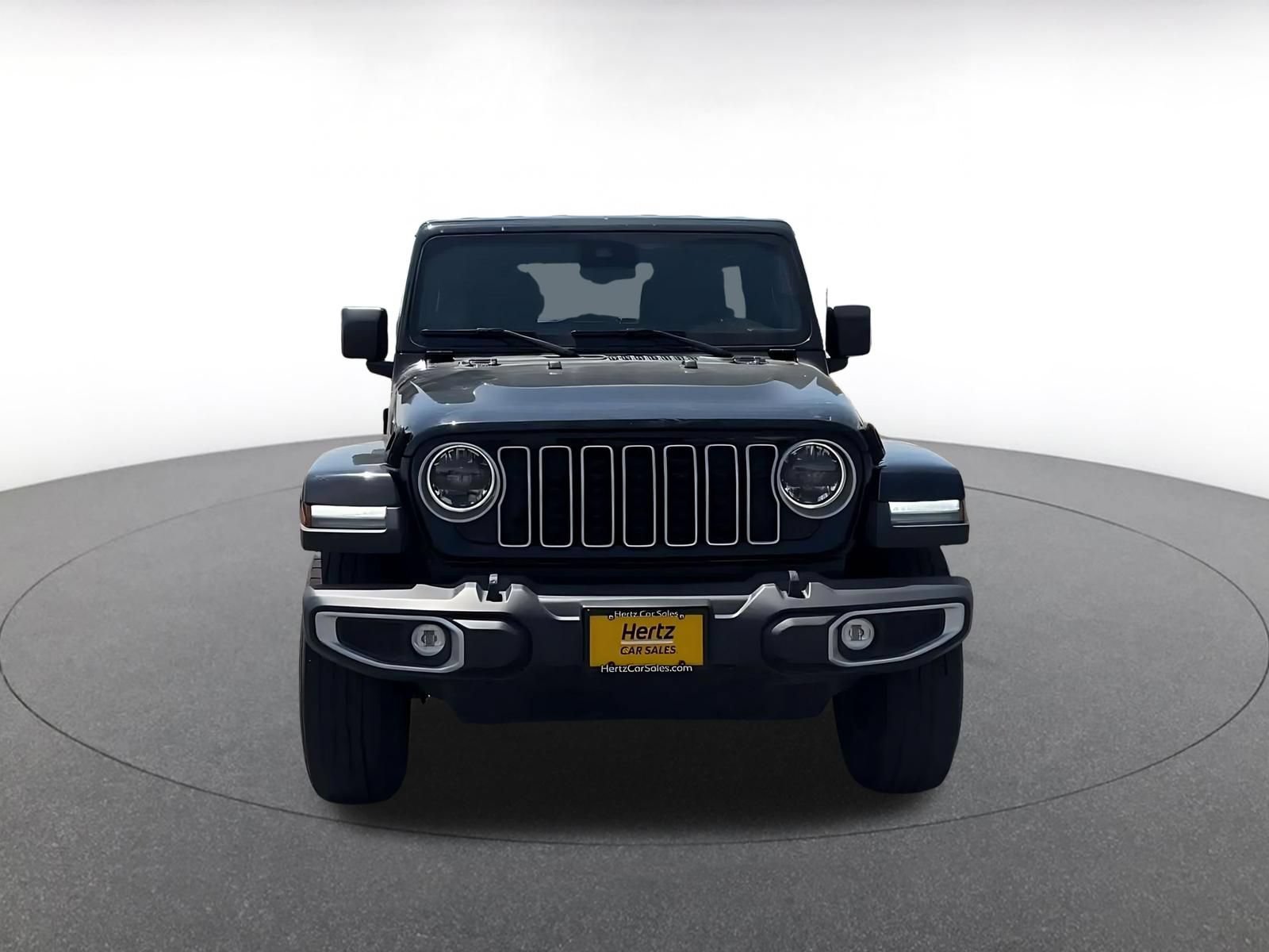 Used 2025 Jeep Wrangler Unlimited Sahara AWD/4WD image 3