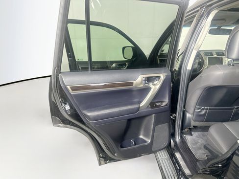 Used 2017 Lexus GX 460 w/ Navigation Package AWD/4WD image 26