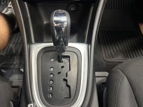 Used 2013 Chrysler 200 LX FWD image 38