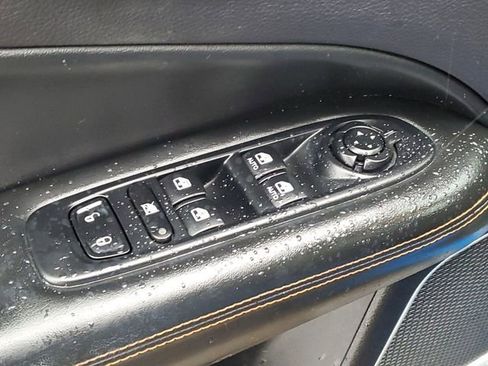 Used 2017 Jeep Compass Limited w/ Navigation Group image 25