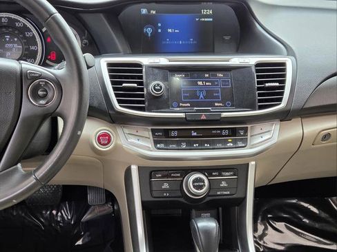 Used 2015 Honda Accord EX-L image 24