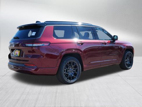 New 2026 Jeep Grand Cherokee L Summit image 7