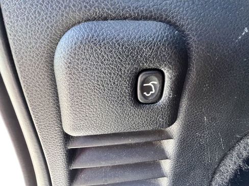 Used 2019 Jeep Grand Cherokee Limited AWD/4WD image 38
