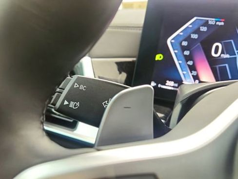 Used 2025 BMW X5 xDrive40i w/ M Sport Package image 44