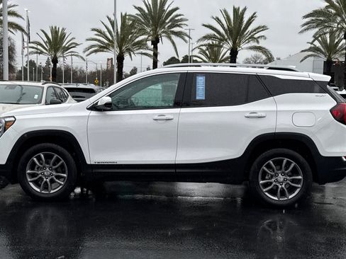 Certified 2024 GMC Terrain SLT image 6