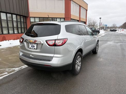 Used 2015 Chevrolet Traverse LT image 7