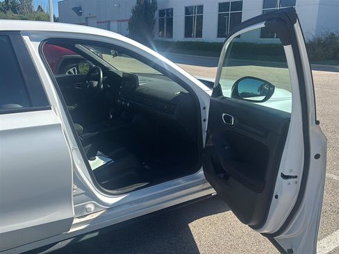 Used 2023 Honda Civic Sport image 20