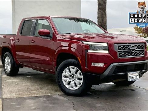 Used 2023 Nissan Frontier SV w/ SV Premium Package image 2