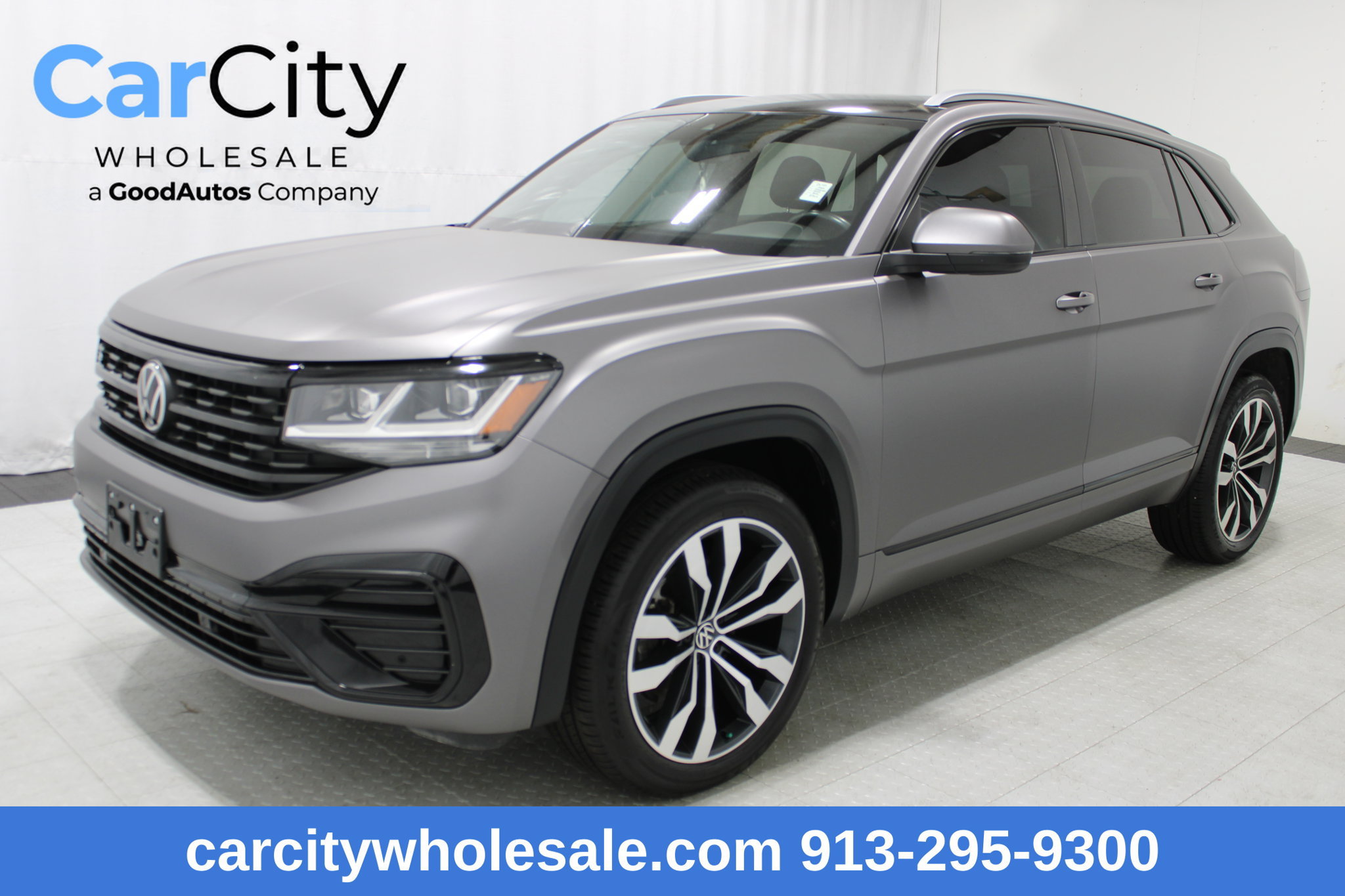 Used 2020 Volkswagen Atlas Cross Sport SEL R-Line AWD/4WD image 1