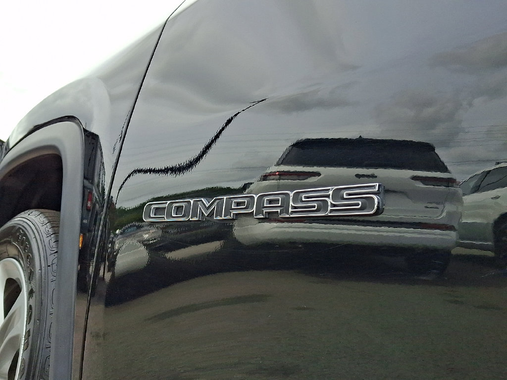 Certified 2023 Jeep Compass Latitude AWD/4WD image 29