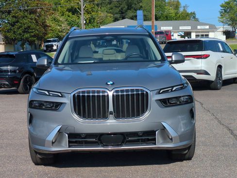 Used 2025 BMW X7 xDrive40i w/ Executive Package AWD/4WD image 8