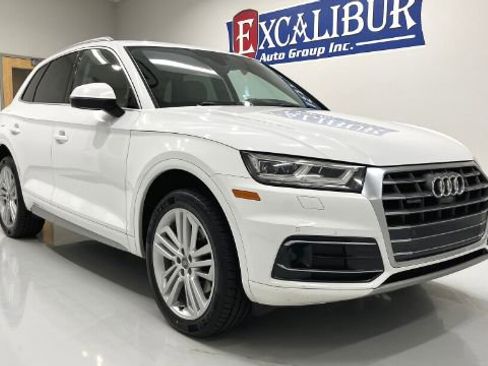 Used 2018 Audi Q5 Prestige w/ Prestige Package AWD/4WD image 4