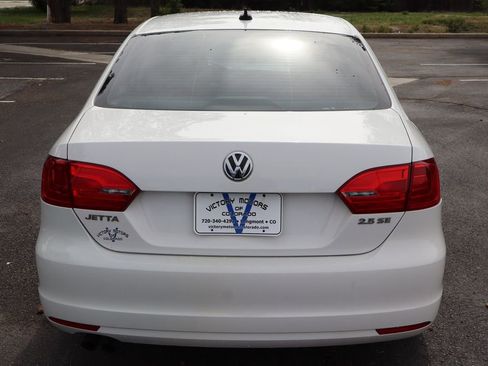 Used 2013 Volkswagen Jetta SE FWD image 6