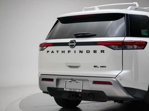 Used 2023 Nissan Pathfinder SL w/ SL Premium Package AWD/4WD image 17