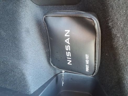 Used 2023 Nissan Rogue SV AWD/4WD image 12