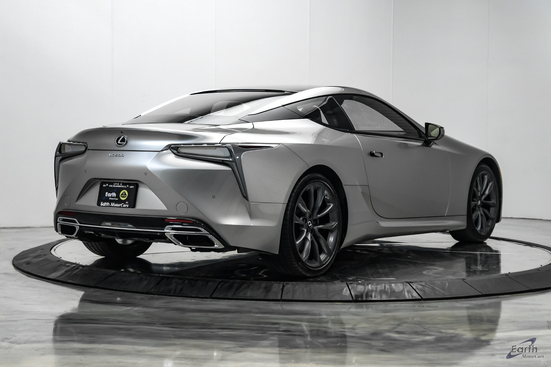 Used 2018 Lexus LC 500 Coupe w/ Performance Package RWD image 17
