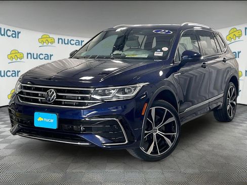 Used 2022 Volkswagen Tiguan SEL R-Line image 3