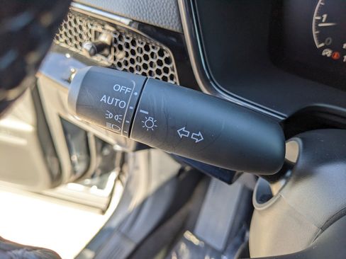 Used 2023 Honda CR-V EX-L image 35