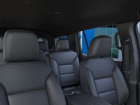 New 2026 Chevrolet Traverse LT w/ Driver Confidence Package FWD image 24