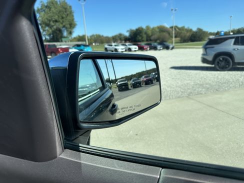 Used 2025 Chevrolet Silverado 1500 LT image 41