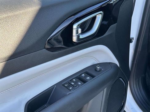 New 2026 Jeep Compass Limited image 12