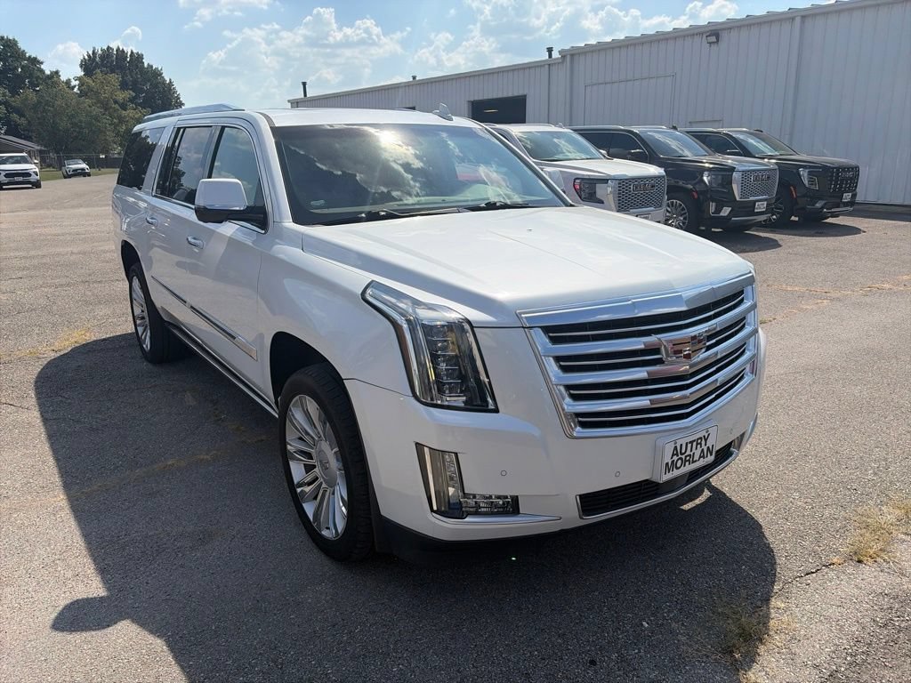 Used 2016 Cadillac Escalade ESV Platinum AWD/4WD image 8