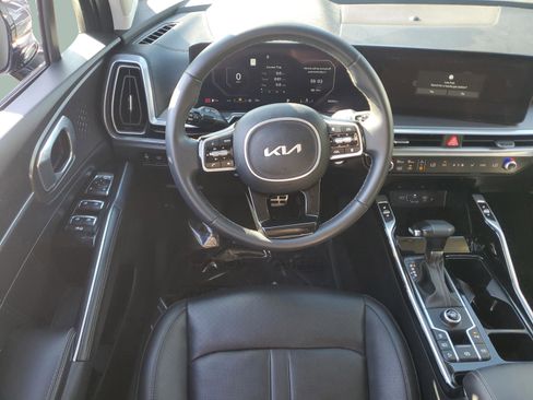 Certified 2024 Kia Sorento SX image 12