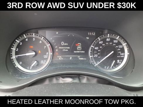 Used 2021 Toyota Highlander XLE AWD/4WD image 18
