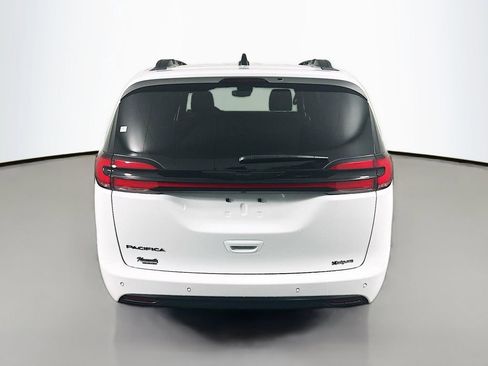 New 2025 Chrysler Pacifica Select w/ Fav Edition Package image 7