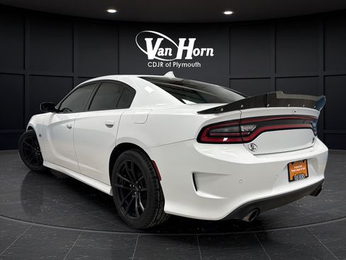 Used 2022 Dodge Charger Scat Pack w/ Dynamics Package RWD image 5