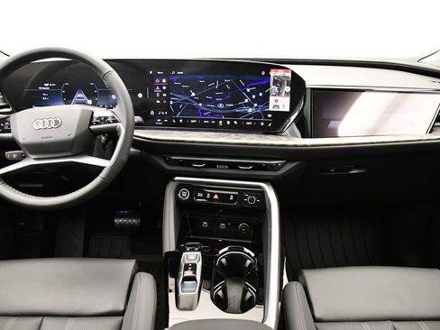 Used 2025 Audi Q5 Prestige AWD/4WD image 18