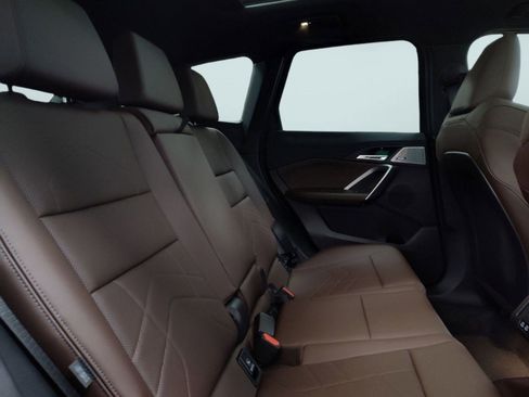 Used 2025 BMW X1 xDrive28i w/ Technology Package image 28