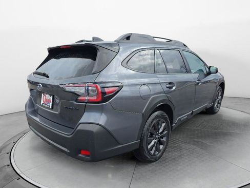 Used 2025 Subaru Outback Onyx Edition AWD/4WD image 5