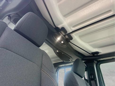 New 2026 Jeep Gladiator Sport AWD/4WD image 16