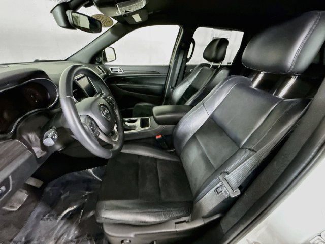 Used 2018 Jeep Grand Cherokee Altitude AWD/4WD image 20