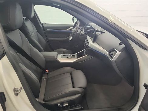 Used 2023 BMW i4 eDrive35 w/ Premium Package RWD image 9