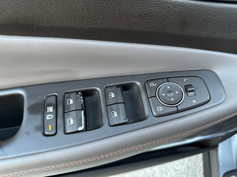 Used 2020 Hyundai Santa Fe Limited w/ Cargo Package image 15