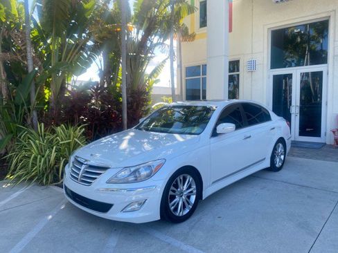 Used 2012 Hyundai Genesis 4.6 image 31