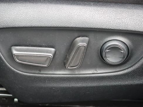 Used 2022 Toyota RAV4 SE image 20