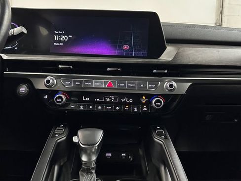 Used 2025 Kia Telluride AWD image 27