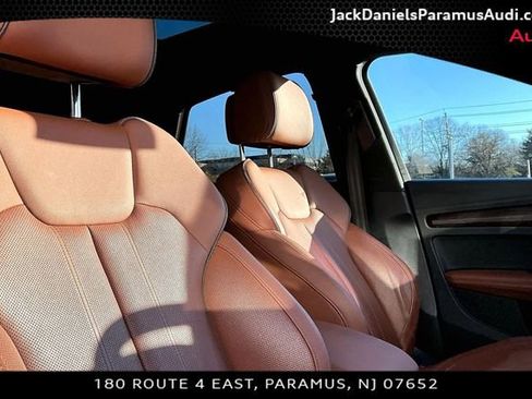 Used 2023 Audi Q5 2.0T Premium Plus w/ Premium Plus Package AWD/4WD image 7