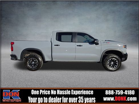 Used 2024 Chevrolet Silverado 1500 ZR2 w/ Technology Package image 9